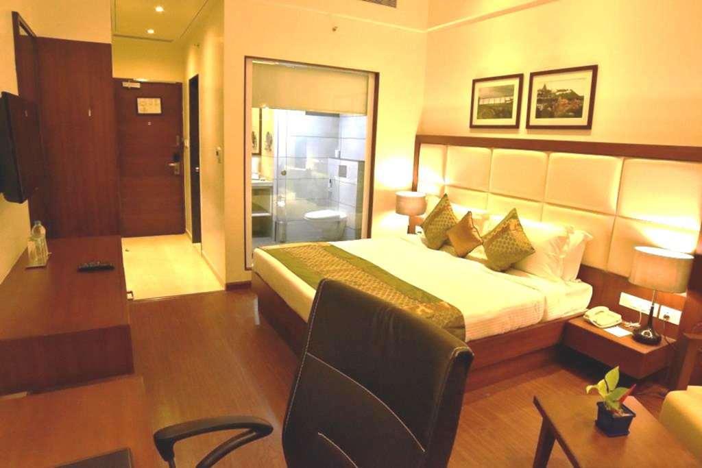 Comfort Inn Donil Vadodara Zimmer foto